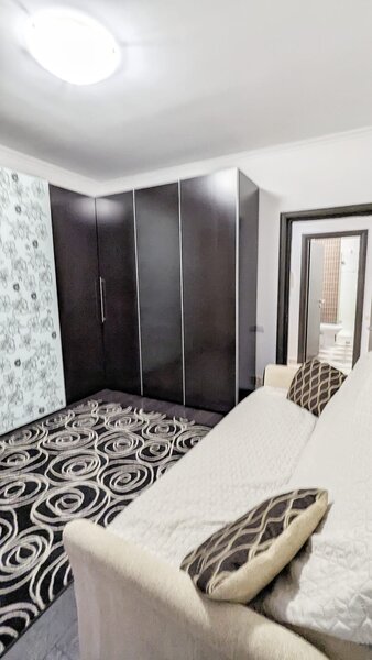 Primaverii-Floreasca, 3 camere 131 mp 2 Bai, Centrala, Parcare, Negociabil